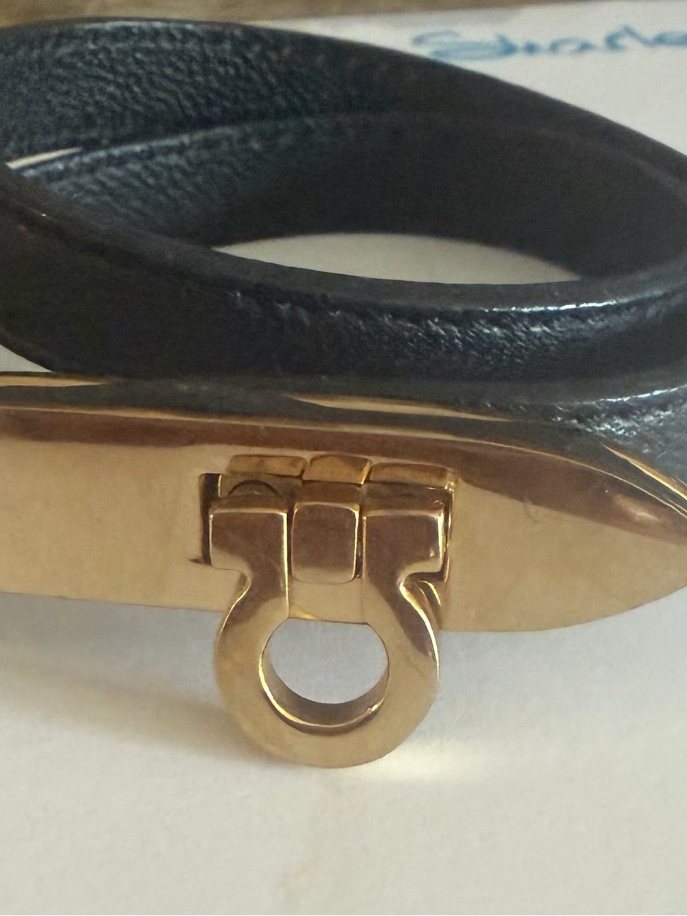 Black Leatherette Wrap Bracelet with Gold lock Clasp GUC